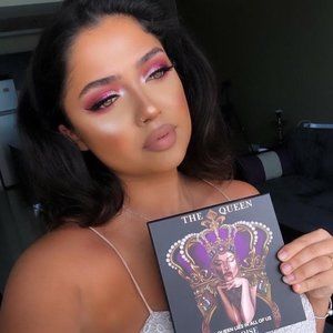 ELOISE BEAUTY The Queen Eyeshadow Palette